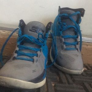 I am selling curry 2 it is a basketball shoe